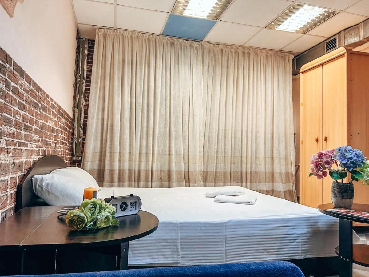 Guest House On Saksahanskoho Street Киев Экстерьер фото
