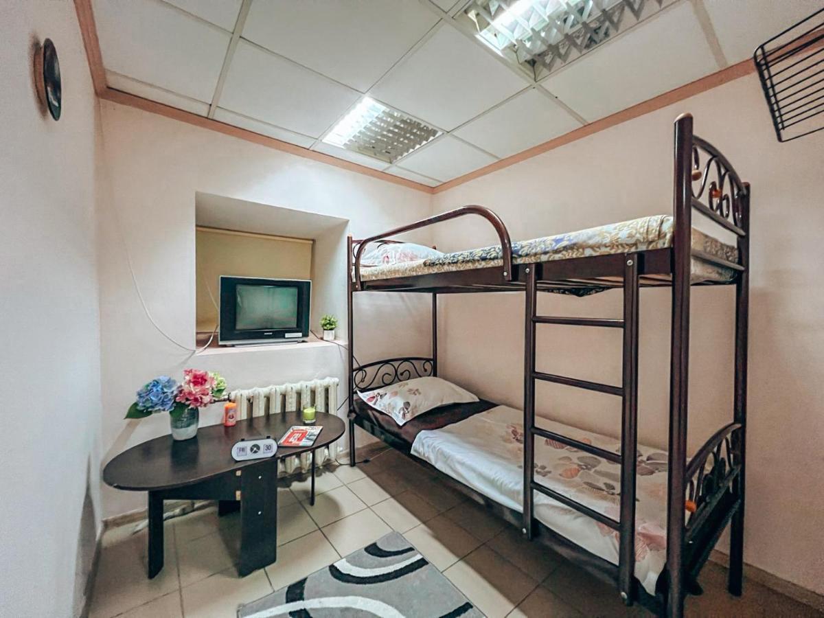 Guest House On Saksahanskoho Street Киев Экстерьер фото