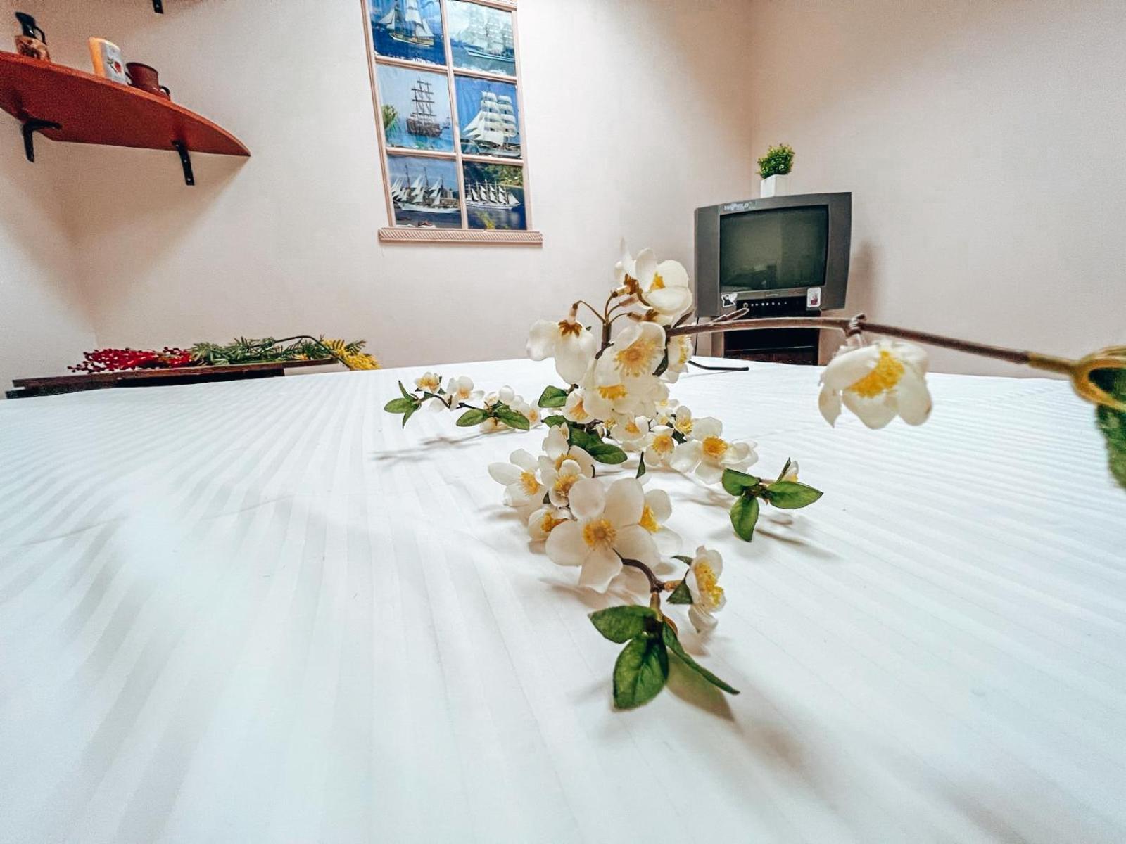 Guest House On Saksahanskoho Street Киев Экстерьер фото